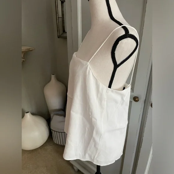 Theory White Tonal Embroidery Tank - Picture 3 of 6